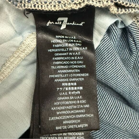 7FAM Alexa High Rise Cropped Flare Wide Leg Jeans Distressed Raw Hem Size 29 - Picture 4 of 10